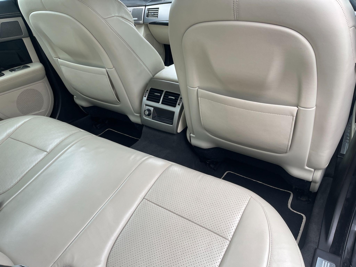 Used Jaguar XF 2011 for sale - 76399203: Photo 39