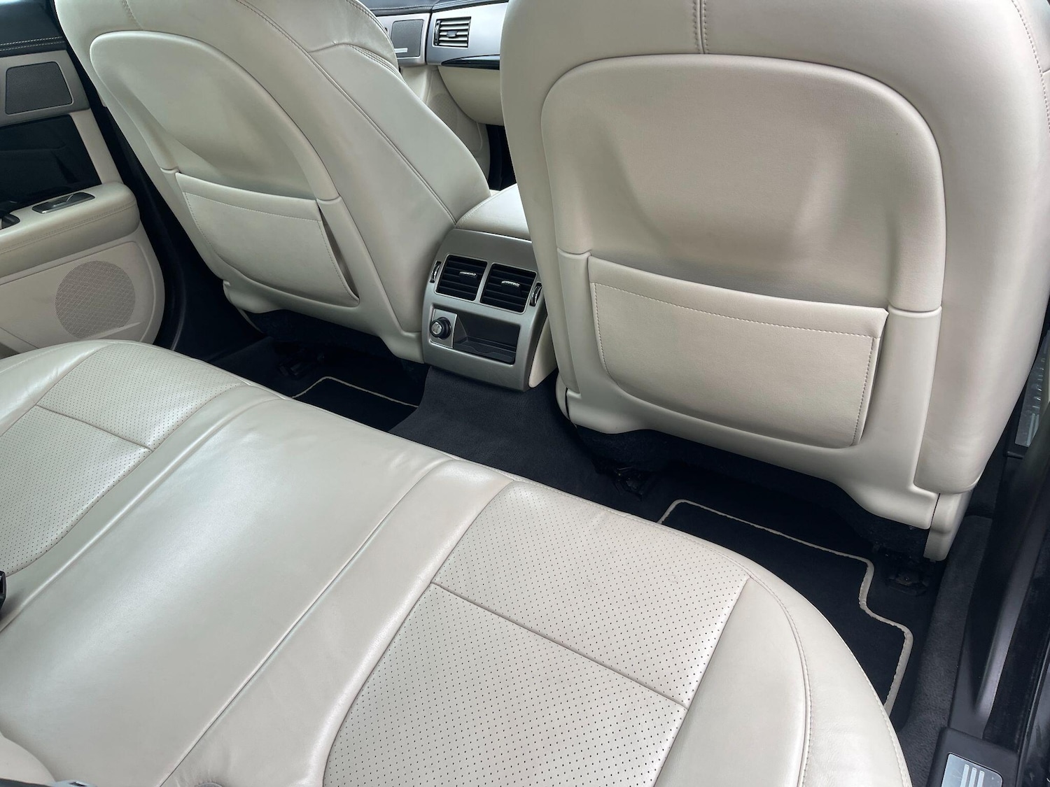 Used Jaguar XF 2011 for sale - 76399203: Photo 40