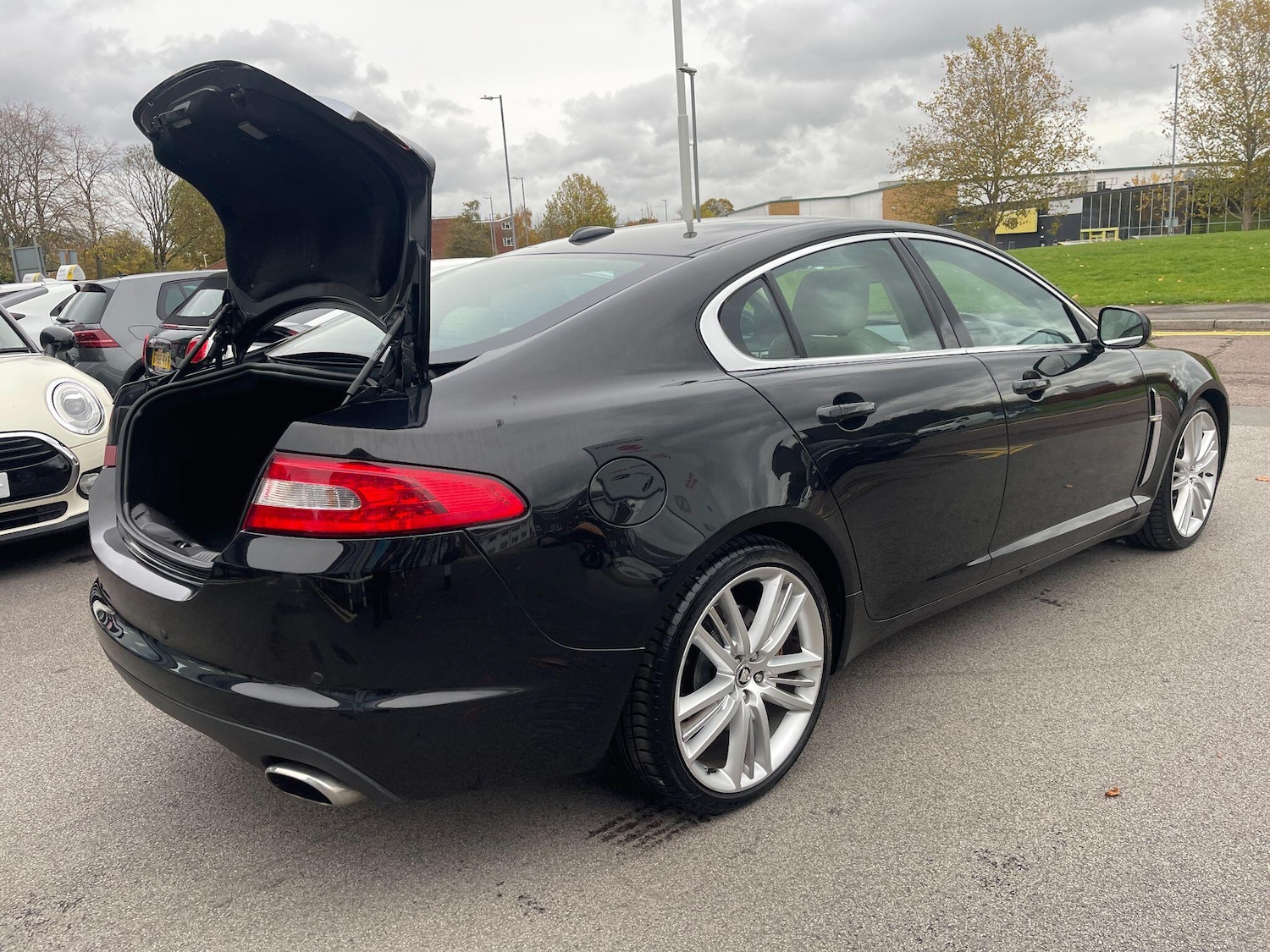 Used Jaguar XF 2011 for sale - 76399203: Photo 71