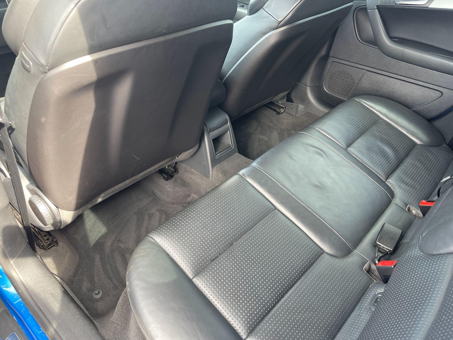 Vehicle 28