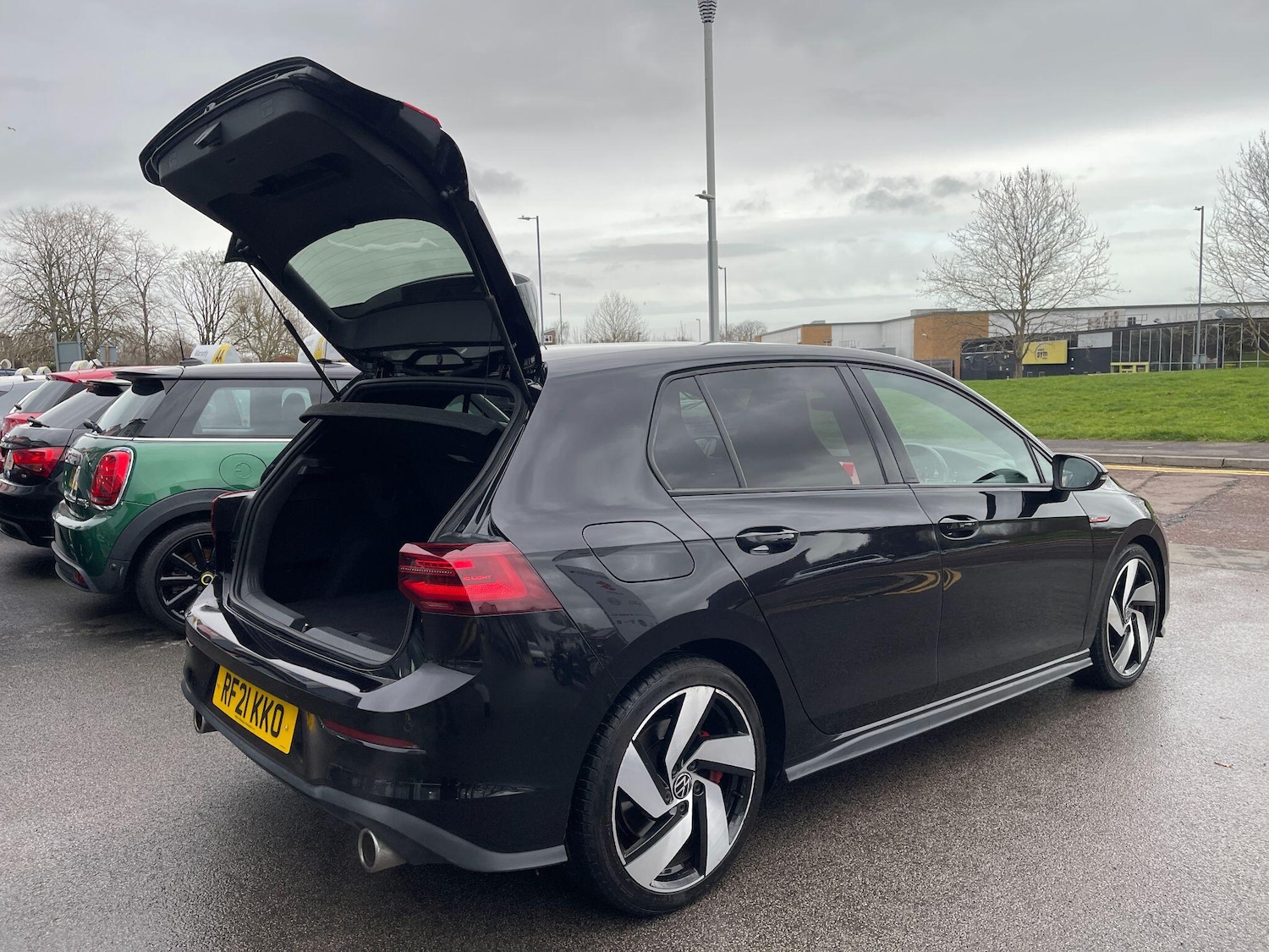 Used Volkswagen Golf 2021 for sale - 77203005: Photo 32