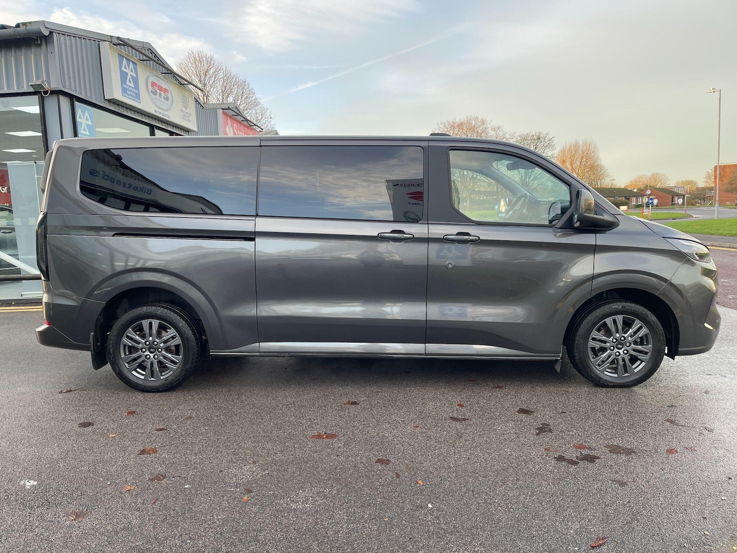 Used Ford Tourneo Custom 2024 for sale - 76380528: Photo 10