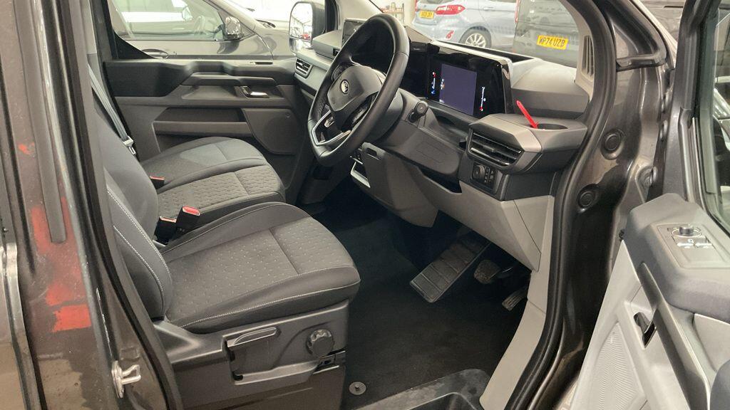 Used Ford Tourneo Custom 2024 for sale - 76380528: Photo 4