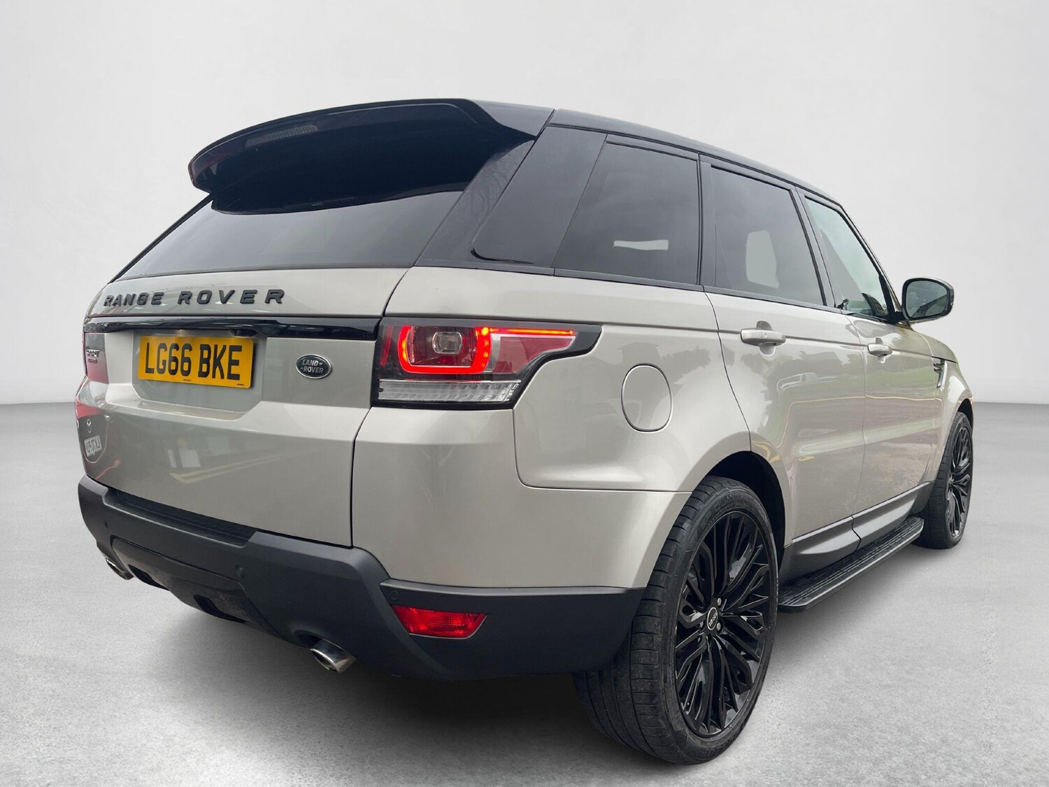 Used Land Rover Range Rover Sport 2016 for sale - 76179404: Photo 30