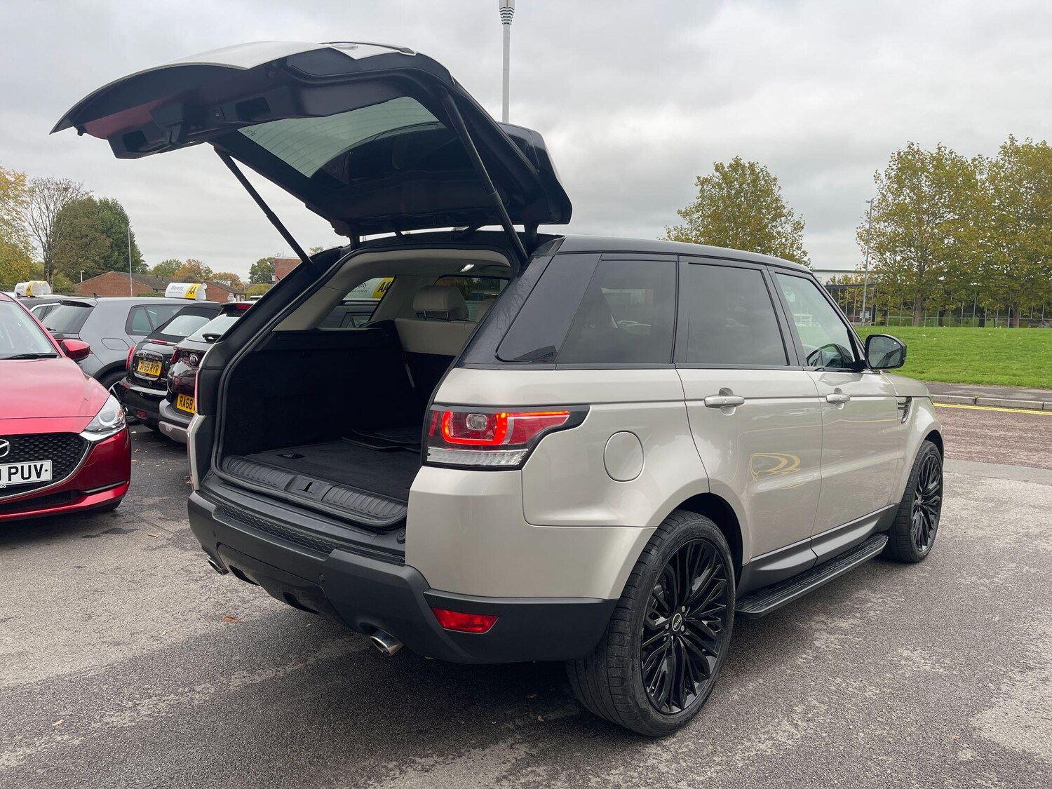 Used Land Rover Range Rover Sport 2016 for sale - 76179404: Photo 33