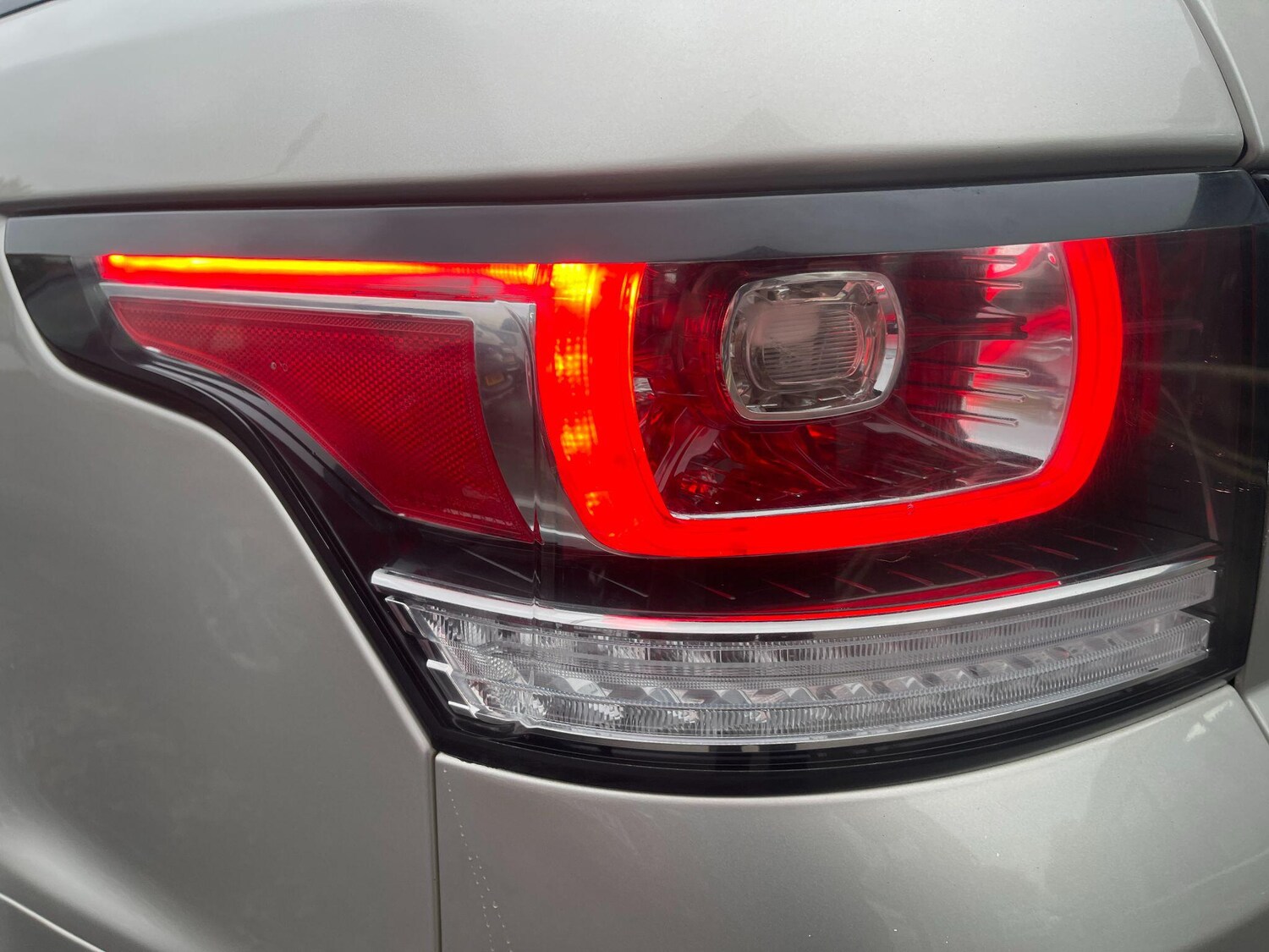 Used Land Rover Range Rover Sport 2016 for sale - 76179404: Photo 76