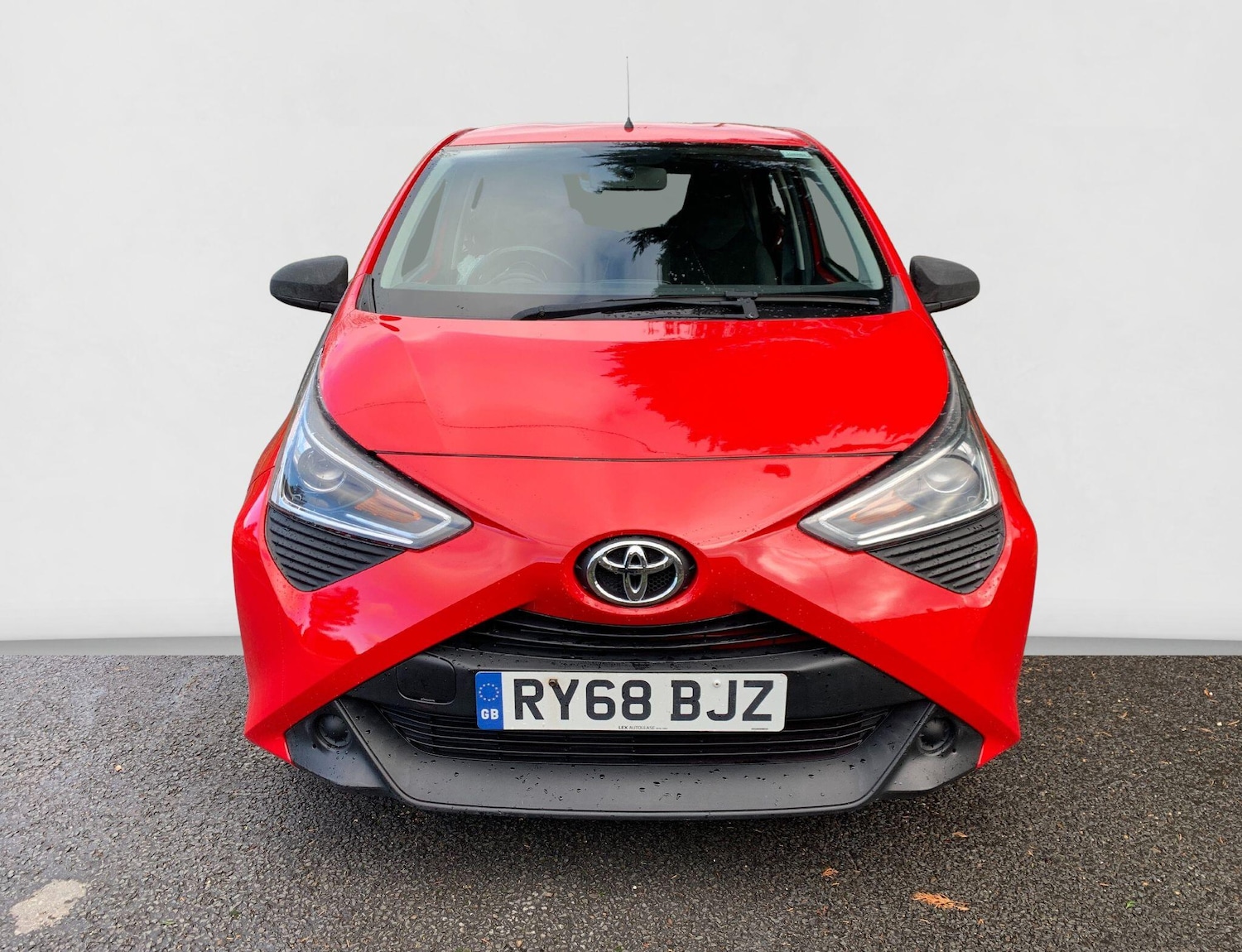 Used Toyota AYGO 2019 for sale - 76987764: Photo 2