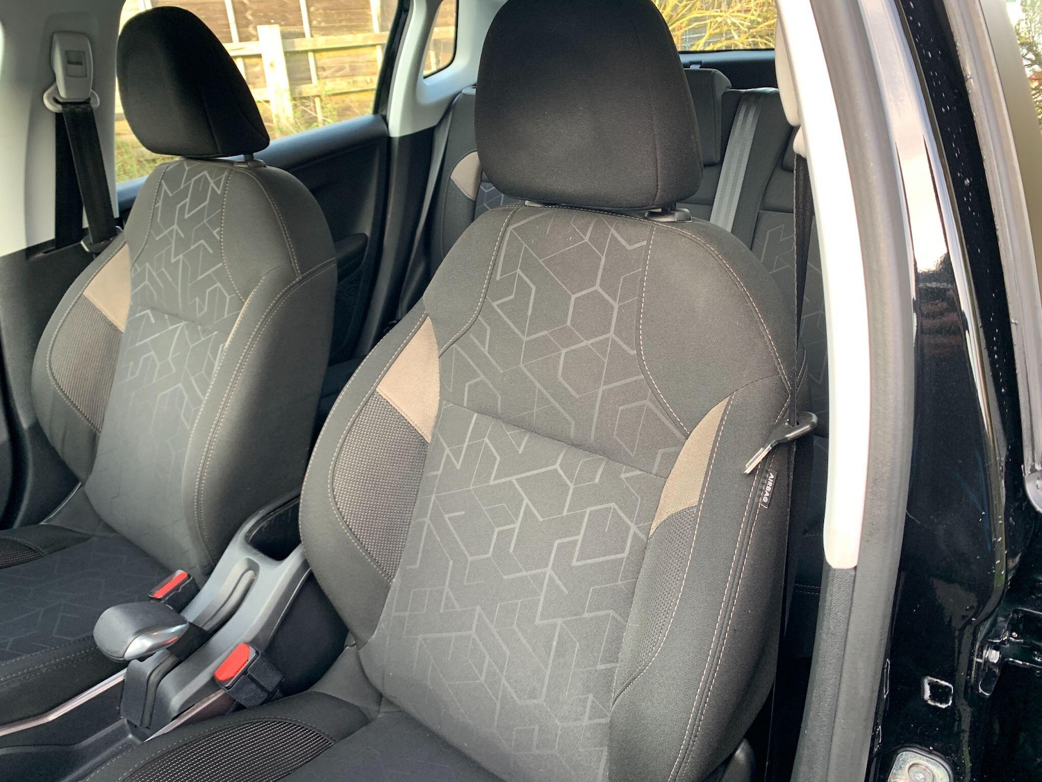 Used Peugeot 2008 2015 for sale - 76786671: Photo 12