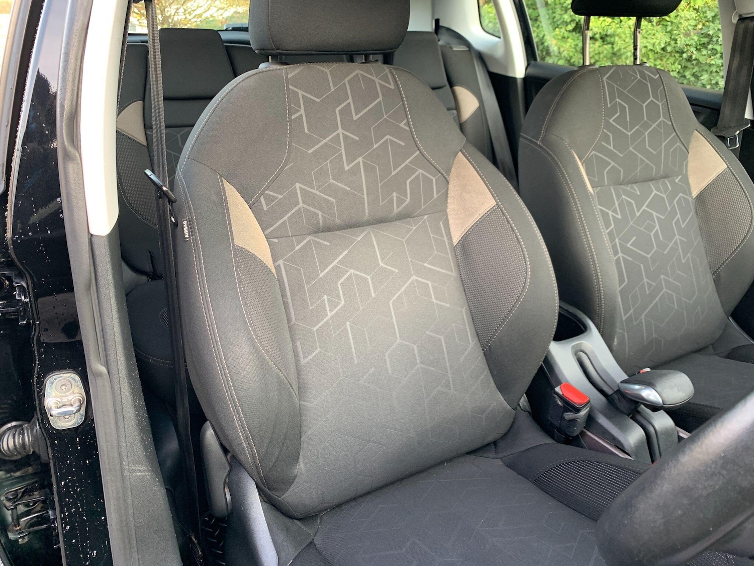 Used Peugeot 2008 2015 for sale - 76786671: Photo 13