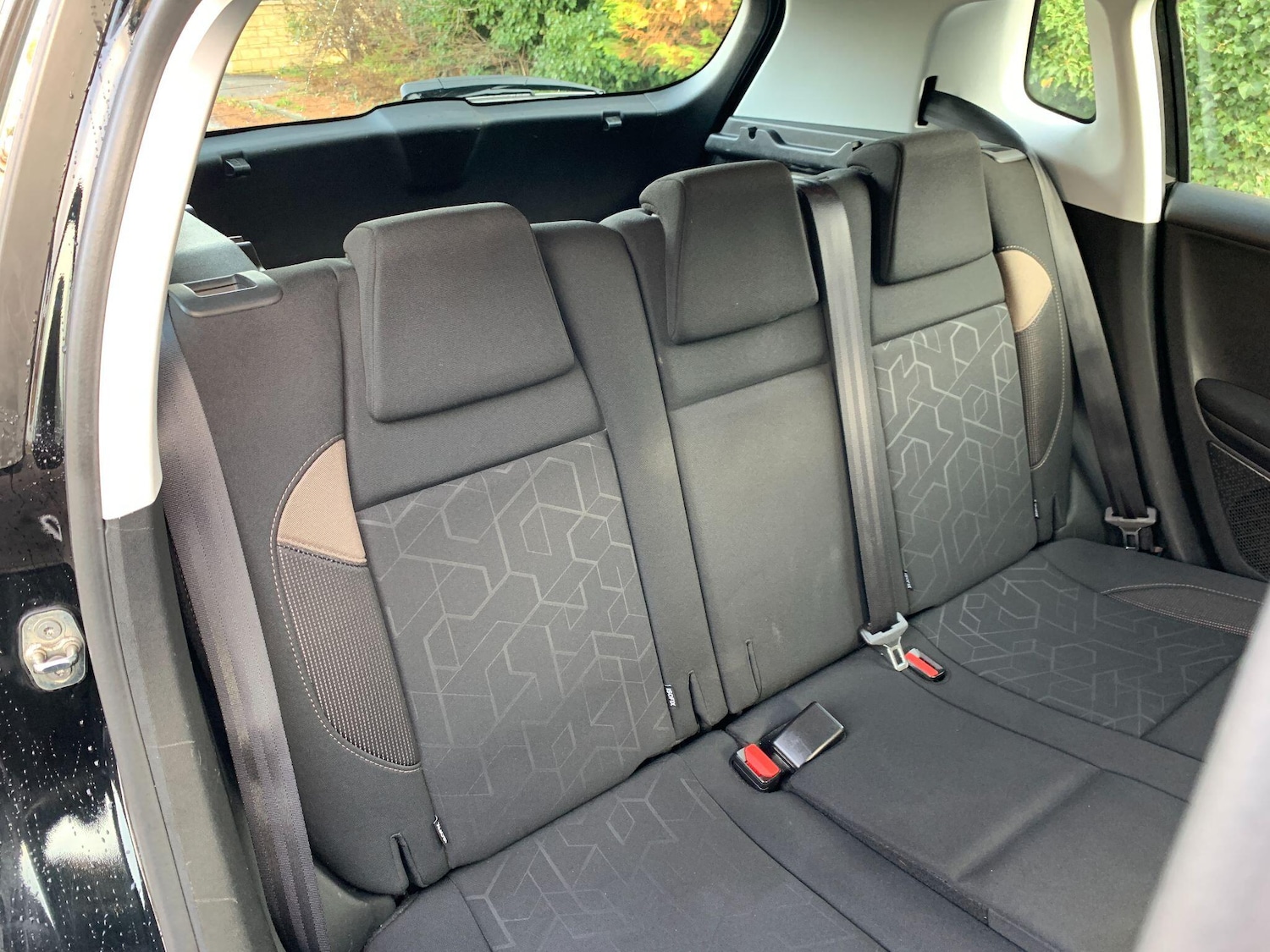 Used Peugeot 2008 2015 for sale - 76786671: Photo 16