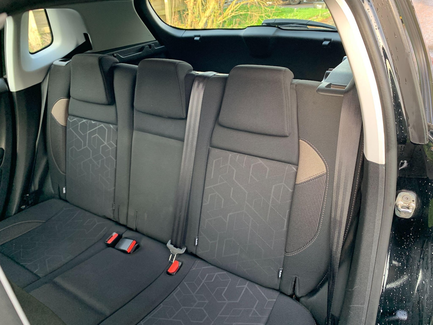 Used Peugeot 2008 2015 for sale - 76786671: Photo 17