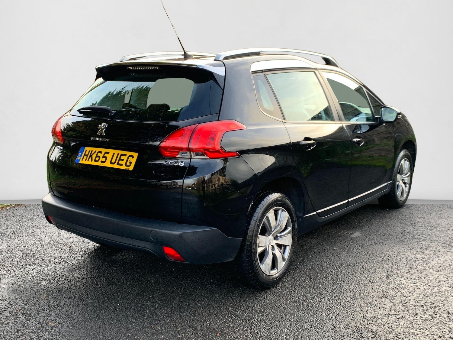 Used Peugeot 2008 2015 for sale - 76786671: Photo 6