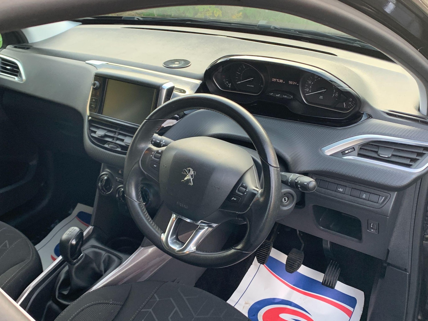 Used Peugeot 2008 2015 for sale - 76786671: Photo 7