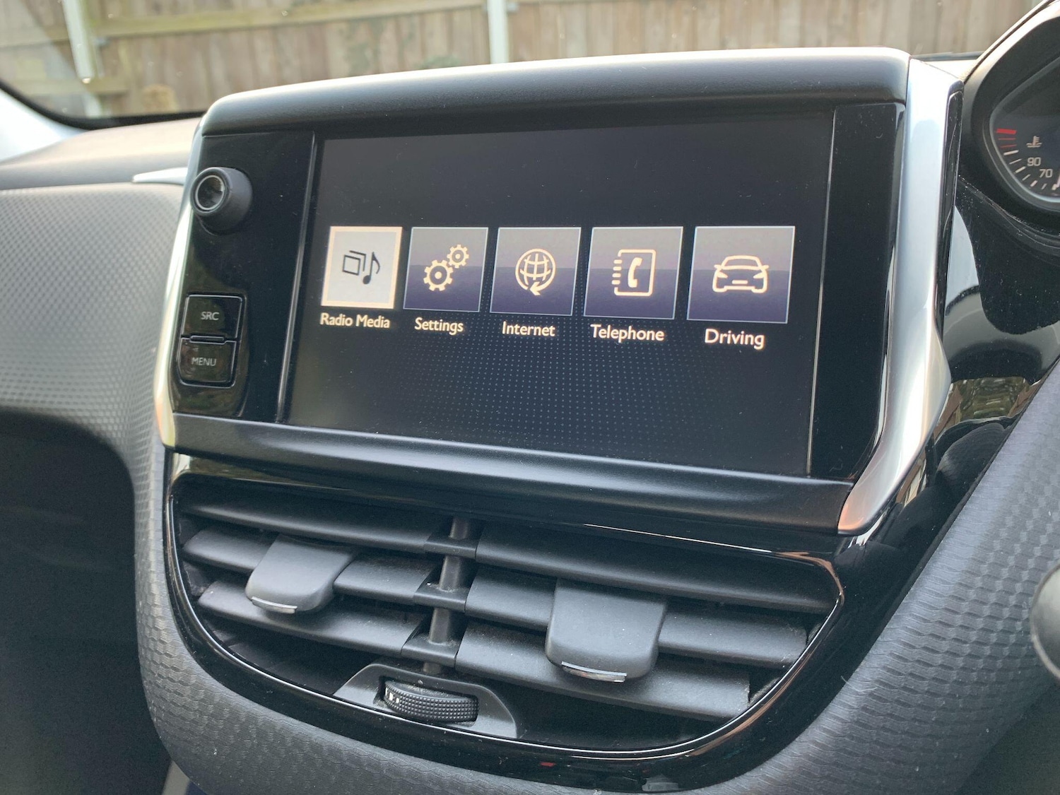 Used Peugeot 2008 2015 for sale - 76786671: Photo 8