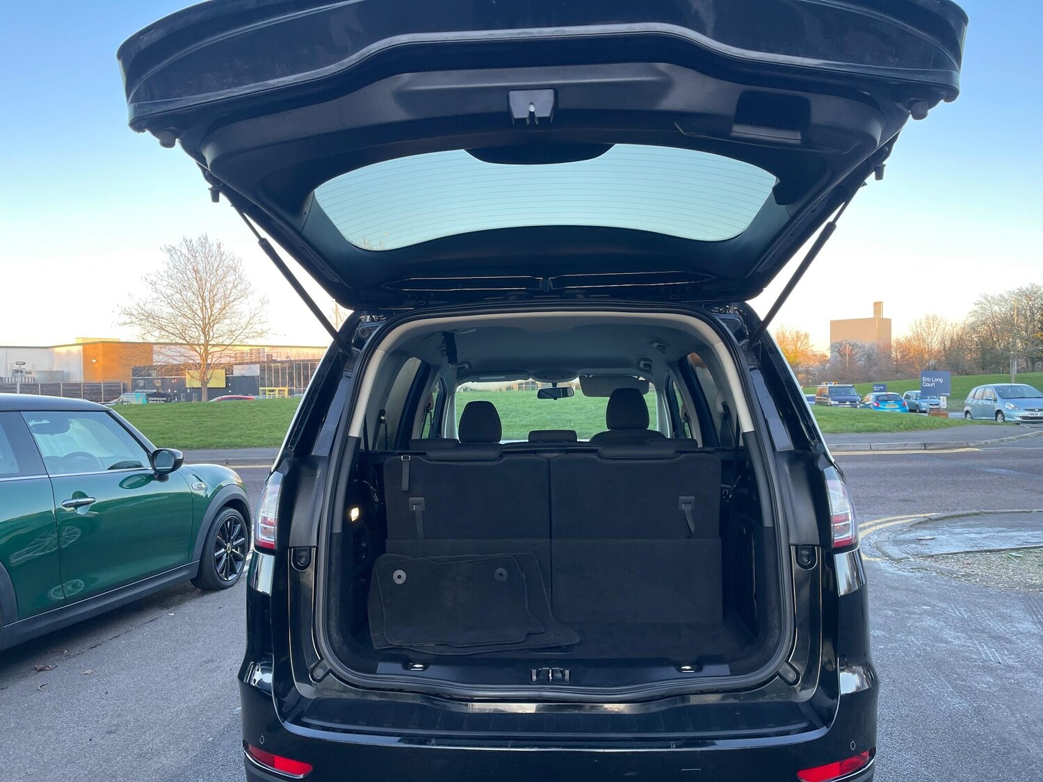 Used Ford Galaxy 2025 for sale - 76964799: Photo 32