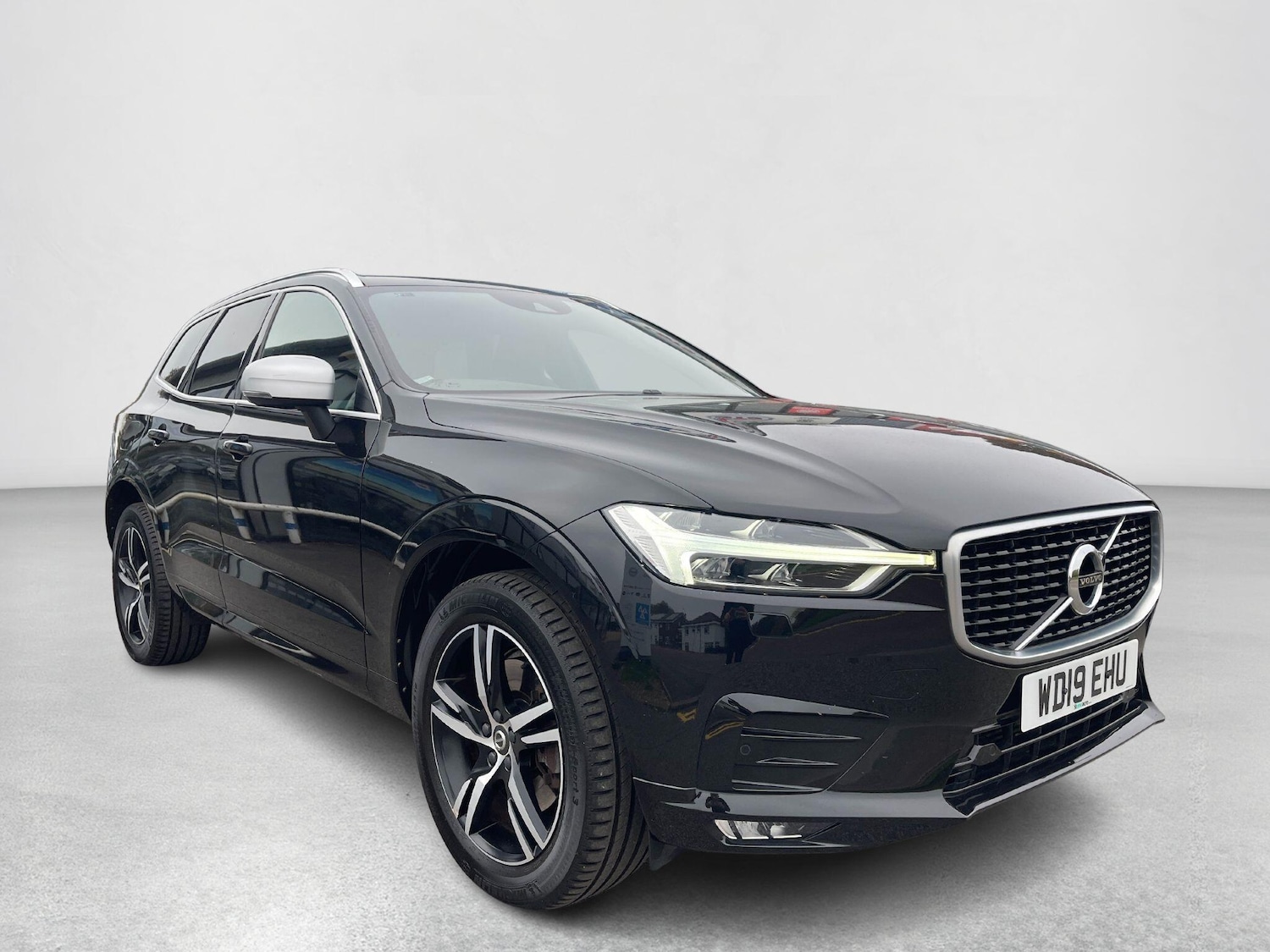 Used Volvo XC60 2019 for sale - 76094237: Photo 1