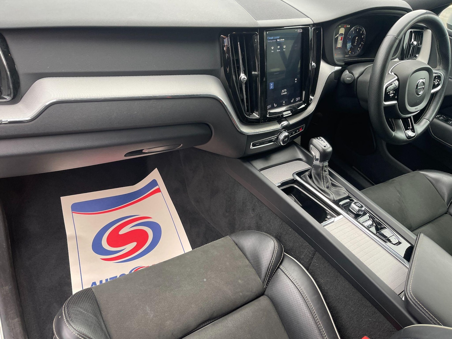 Used Volvo XC60 2019 for sale - 76094237: Photo 44