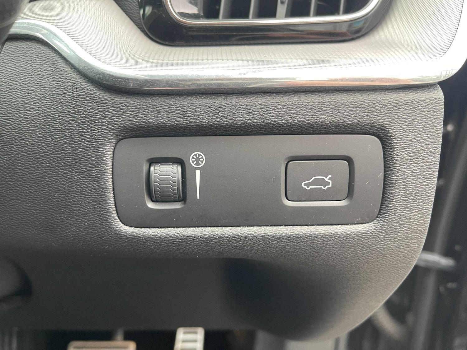 Used Volvo XC60 2019 for sale - 76094237: Photo 67