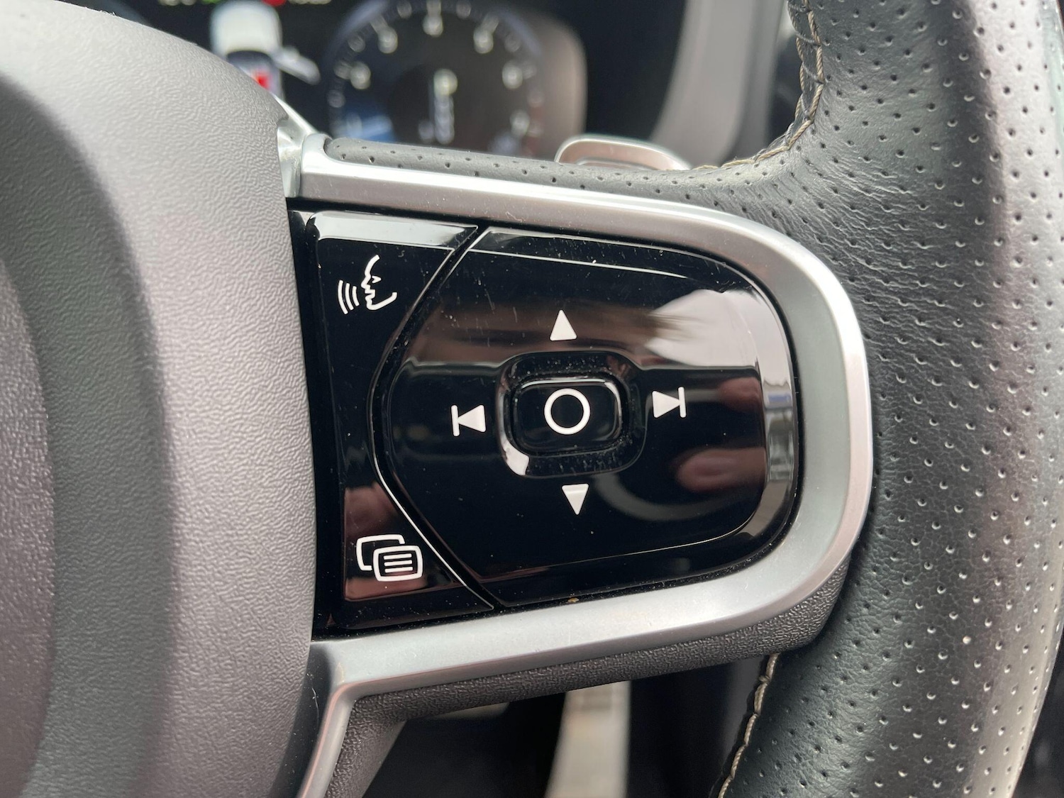 Used Volvo XC60 2019 for sale - 76094237: Photo 68