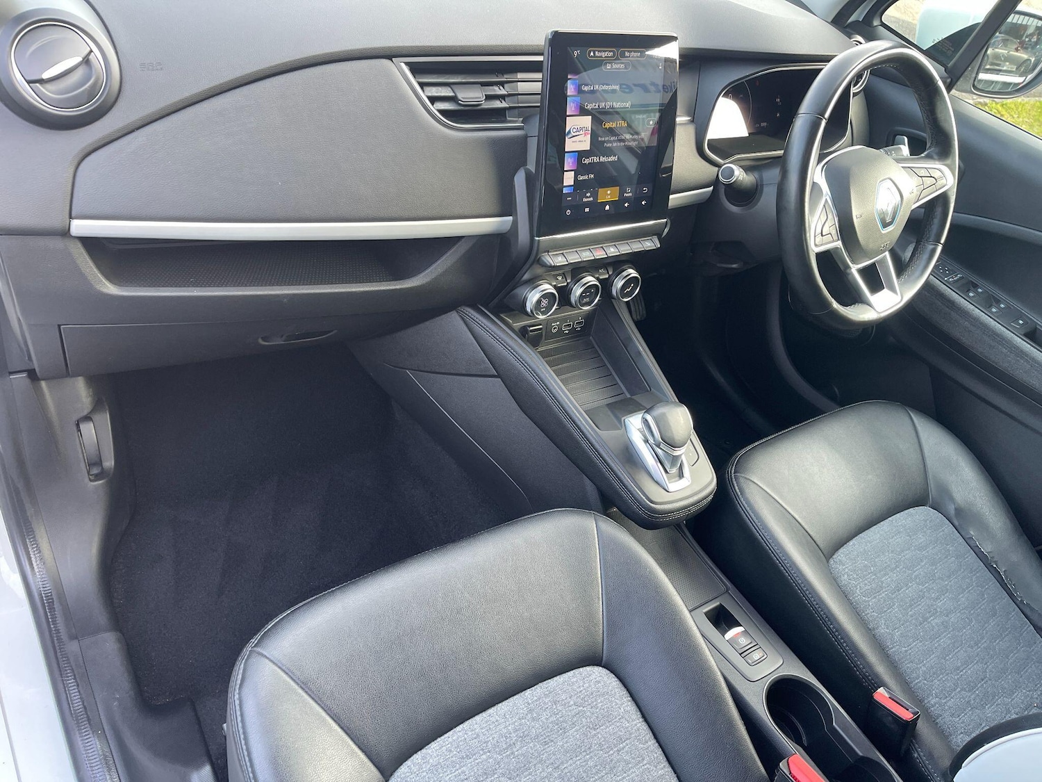 Used Renault Zoe 2020 for sale - 77395847: Photo 11