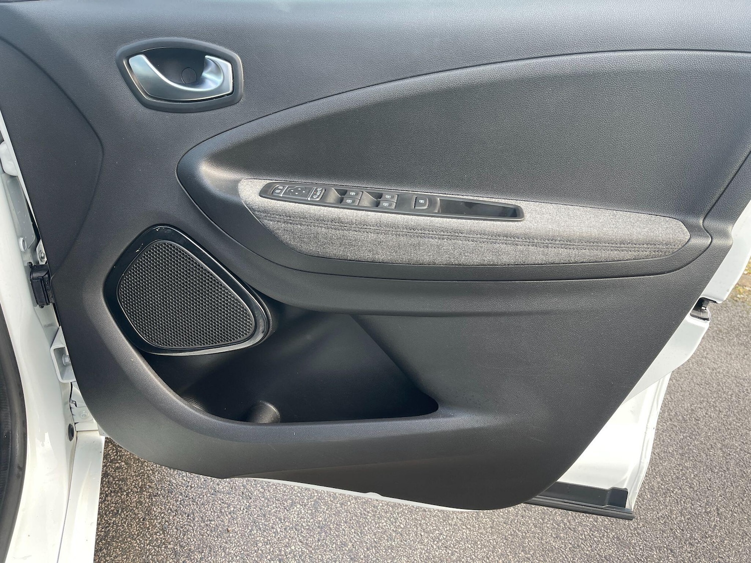 Used Renault Zoe 2020 for sale - 77395847: Photo 22