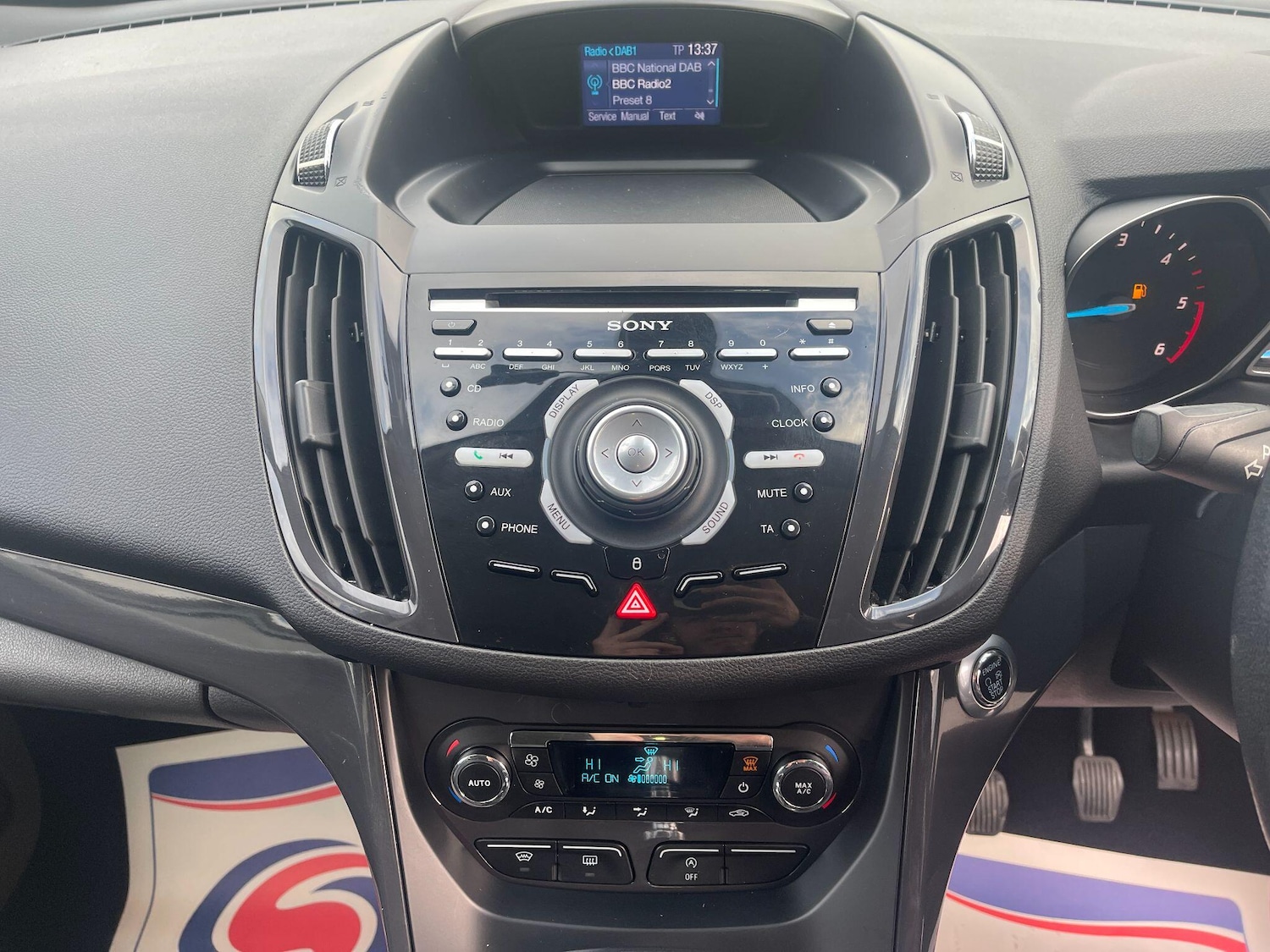 Used Ford Kuga 2015 for sale - 76408531: Photo 45