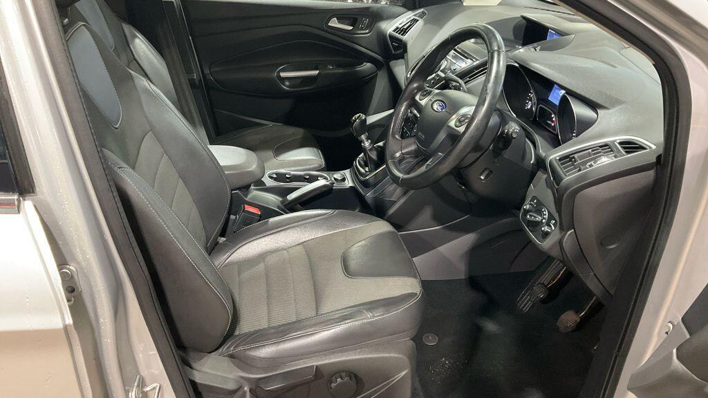 Used Ford Kuga 2015 for sale - 76408531: Photo 48