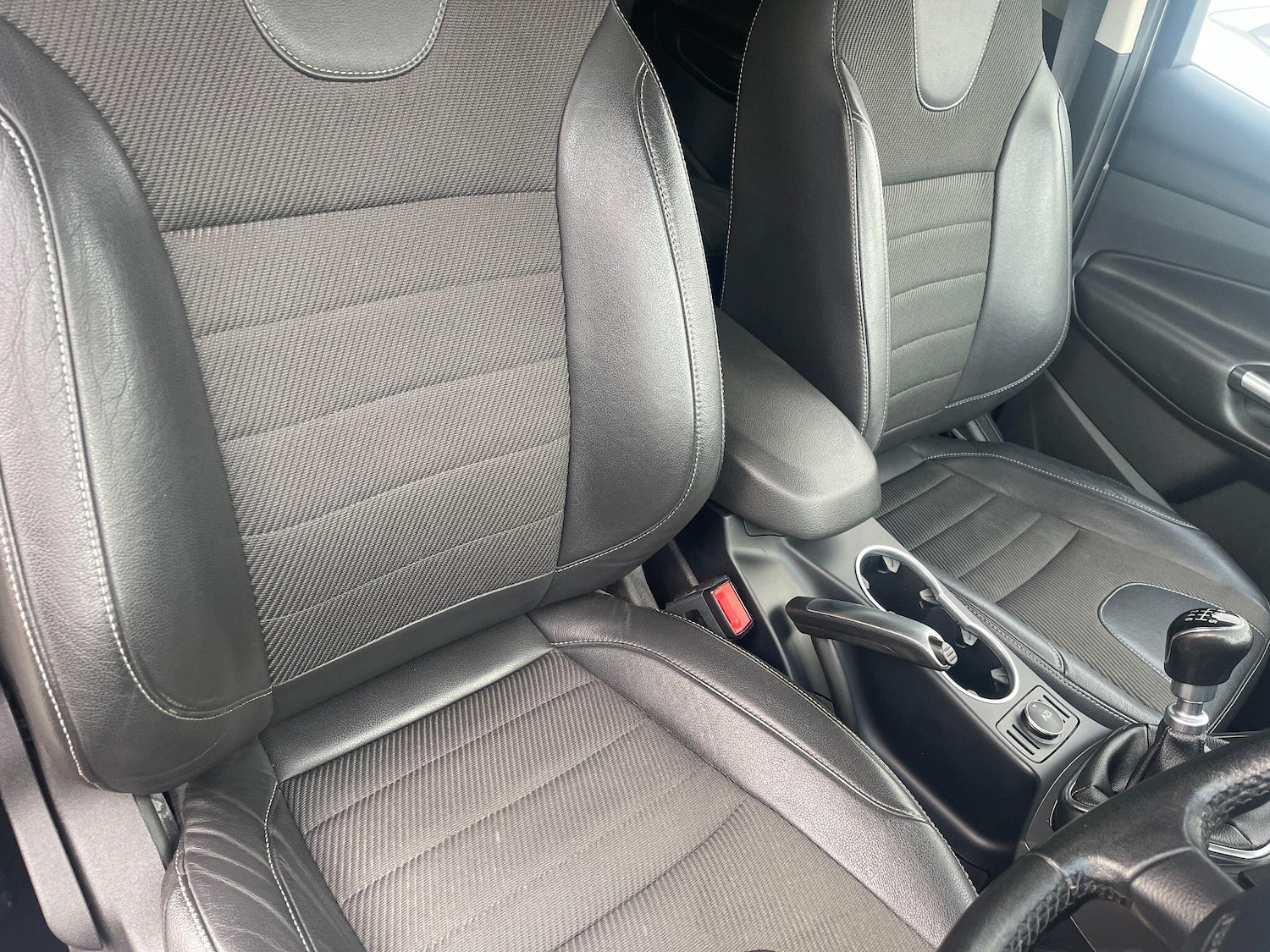 Used Ford Kuga 2015 for sale - 76408531: Photo 49