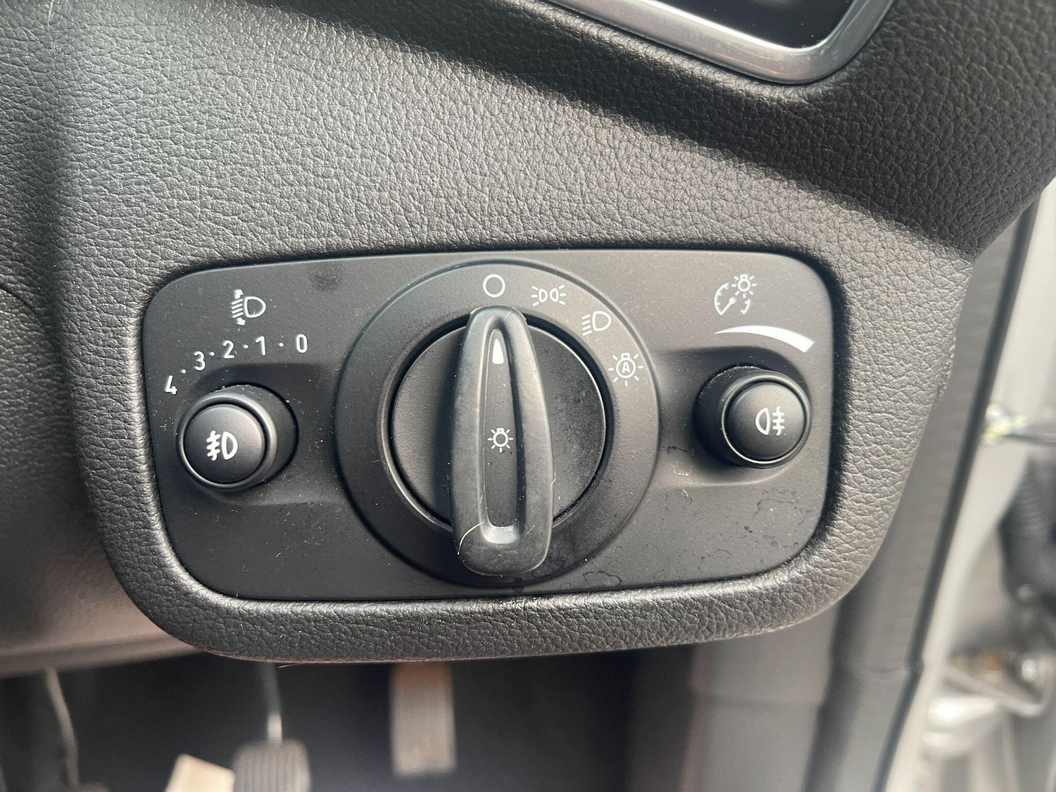 Used Ford Kuga 2015 for sale - 76408531: Photo 61