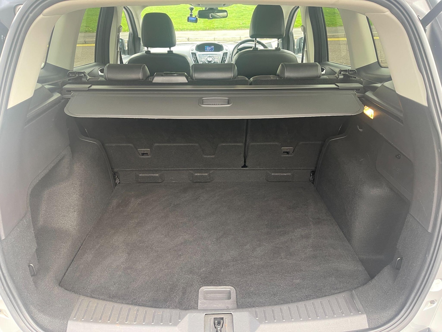 Used Ford Kuga 2015 for sale - 76408531: Photo 76