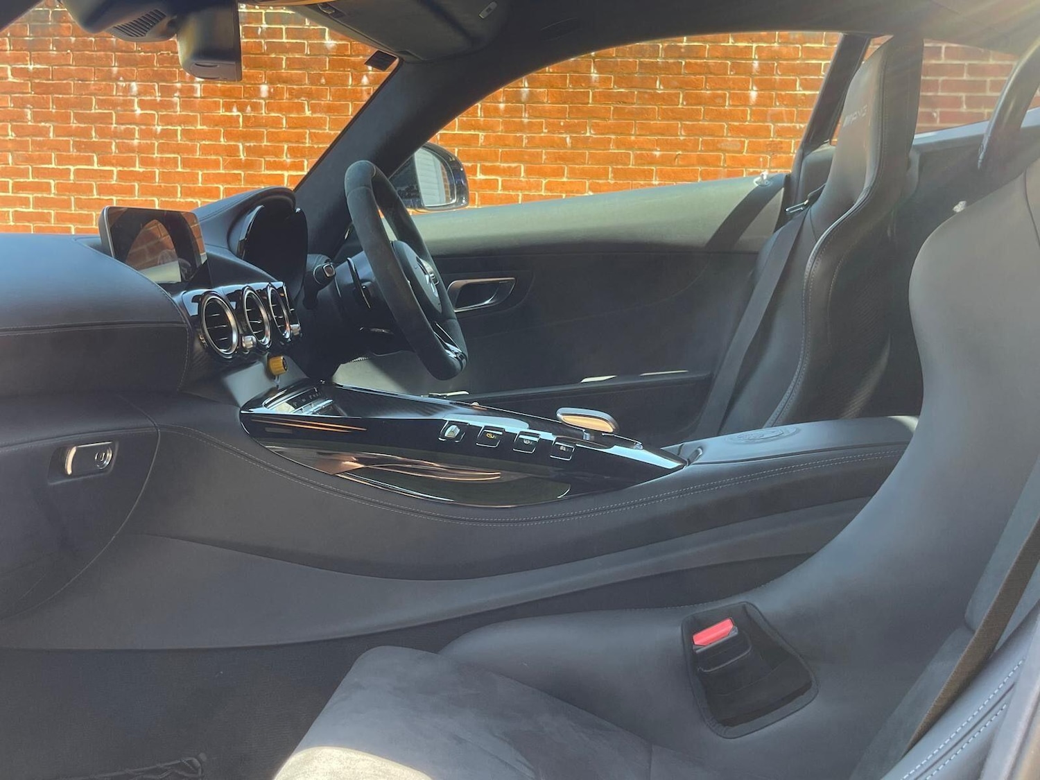 Used Mercedes-Benz AMG GT 2019 for sale - 76987652: Photo 32