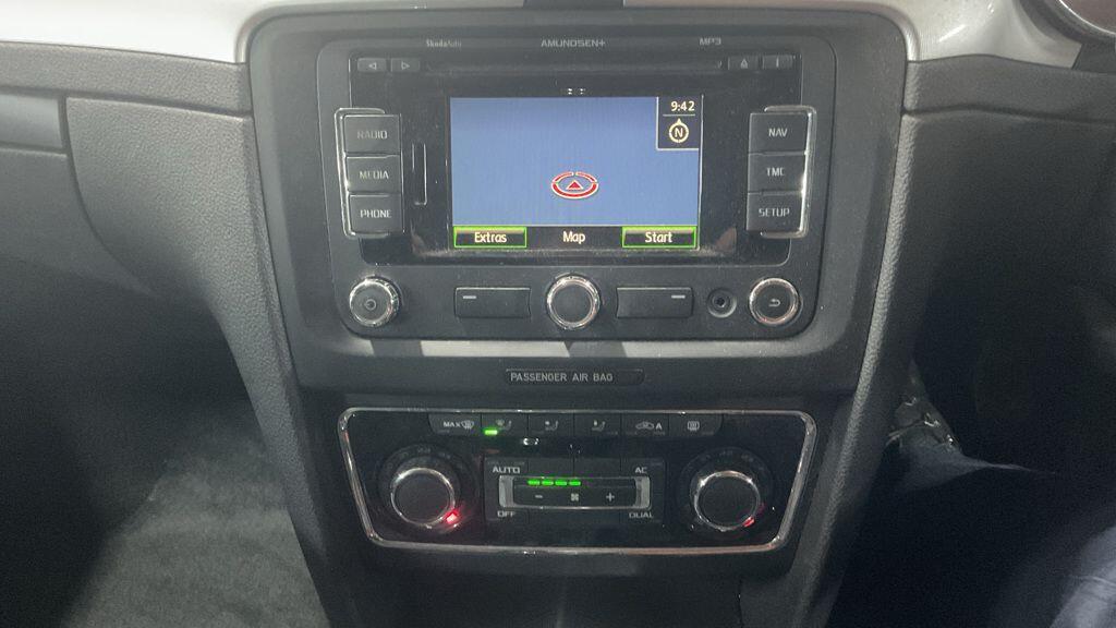 Used Skoda Superb 2012 for sale - 77484239: Photo 17