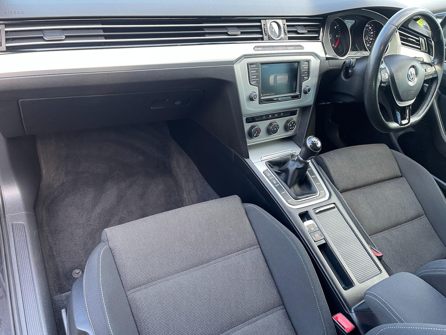 Used Volkswagen Passat 2015 for sale - 76753034: Photo 9