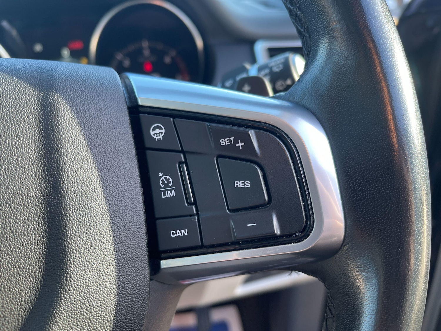 Used Land Rover Discovery Sport 2018 for sale - 77440702: Photo 42