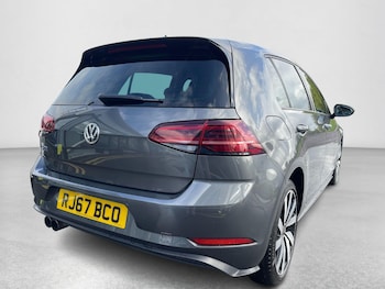 Used Volkswagen Golf 2017 for sale - 75866663: Photo