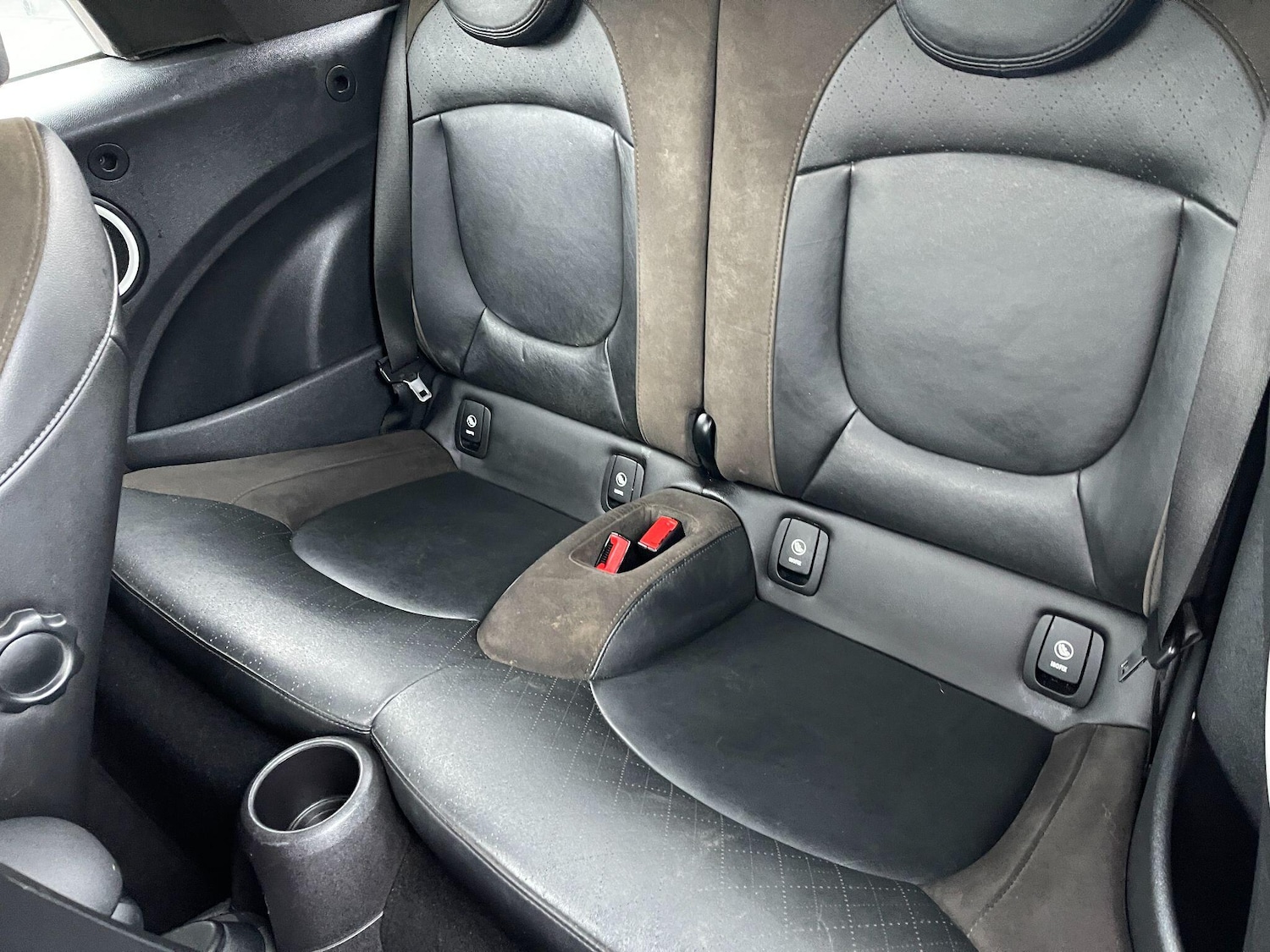 Used MINI Convertible 2016 for sale - 77853509: Photo 15