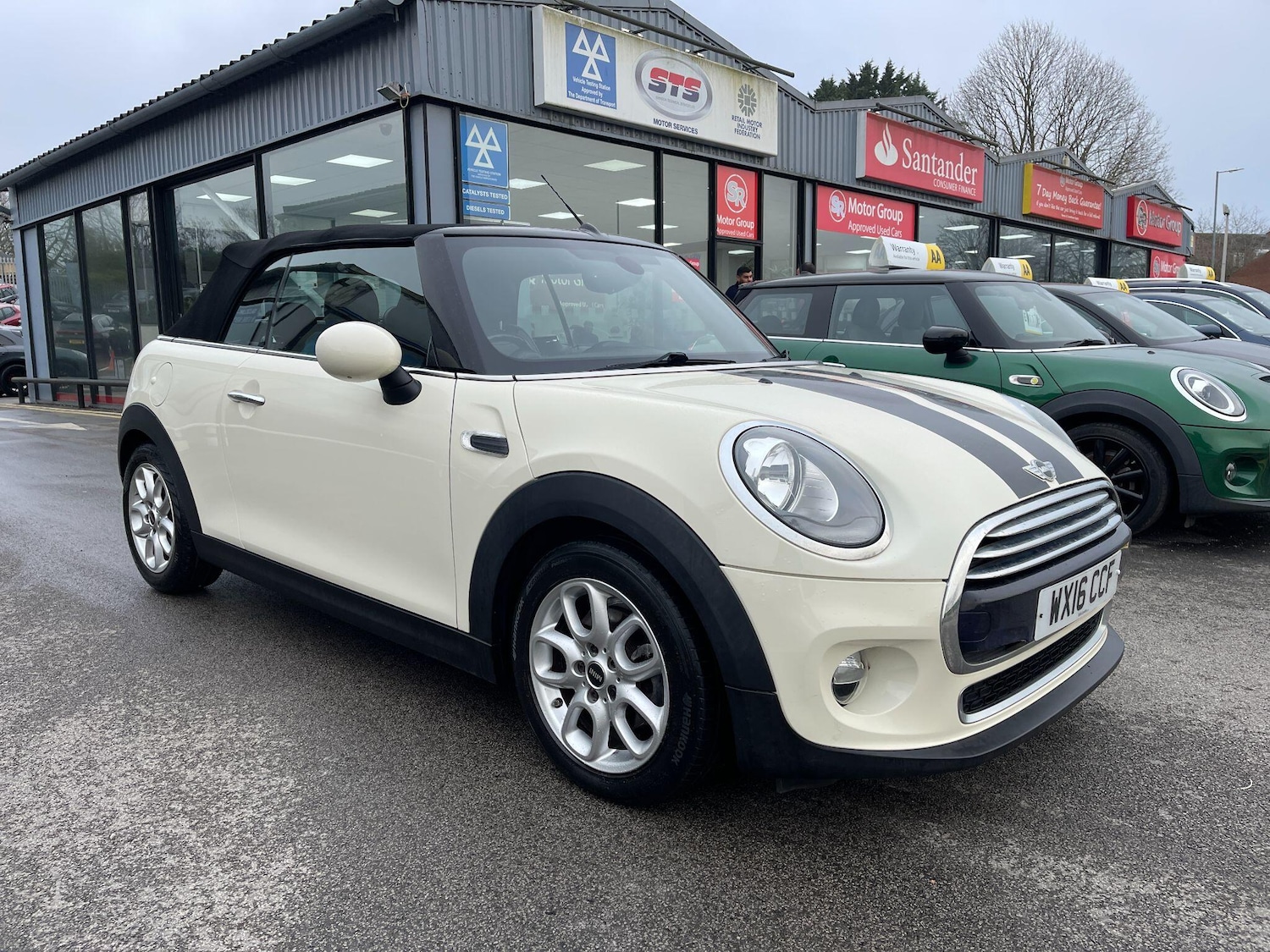 Used MINI Convertible 2016 for sale - 77853509: Photo 2