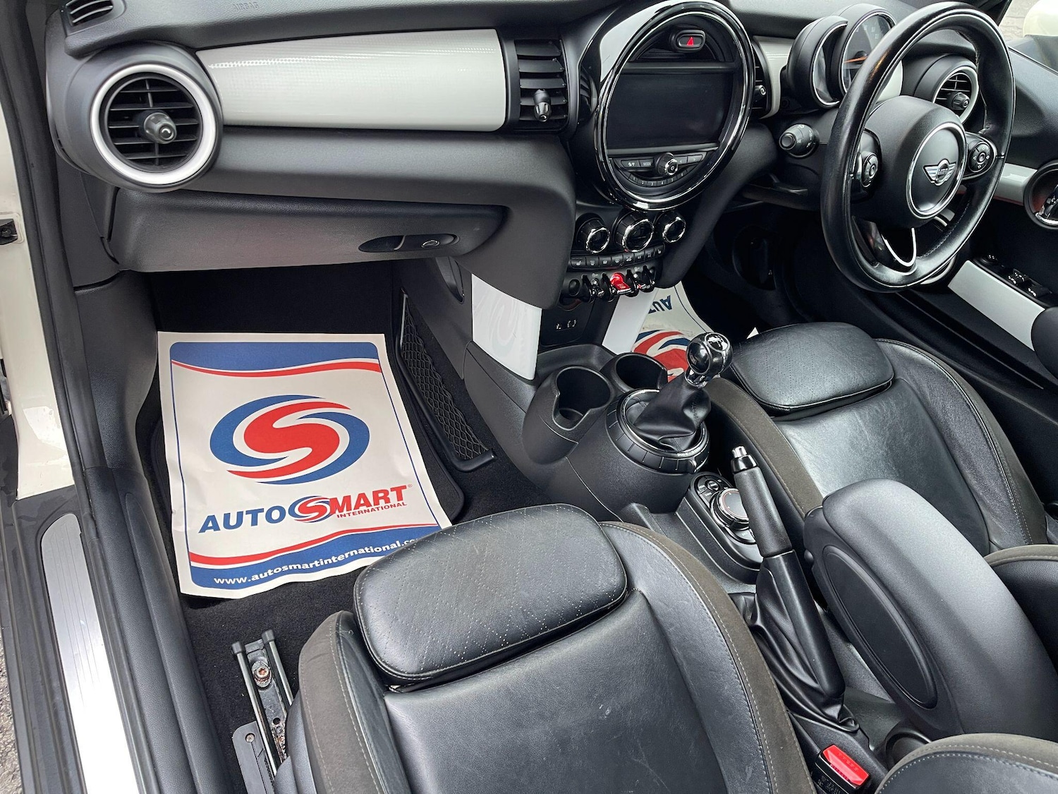 Used MINI Convertible 2016 for sale - 77853509: Photo 31