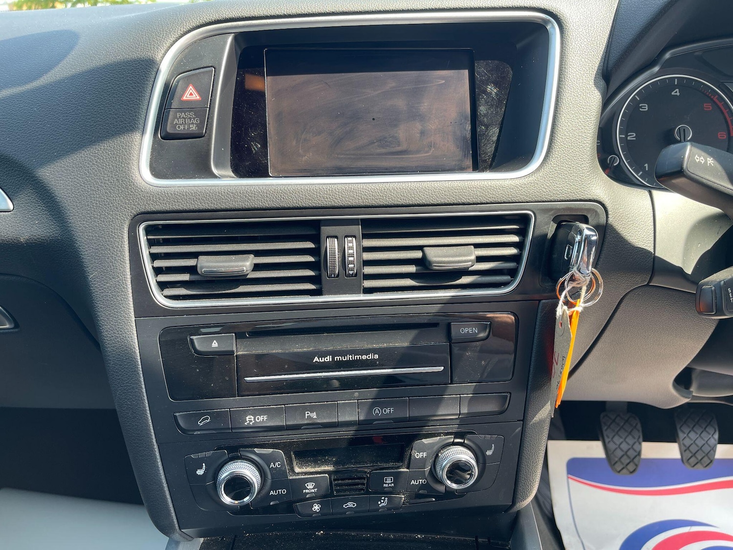 Vehicle 28