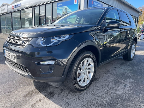 Used Land Rover Discovery Sport 2017 for sale - 75614035: Photo 17