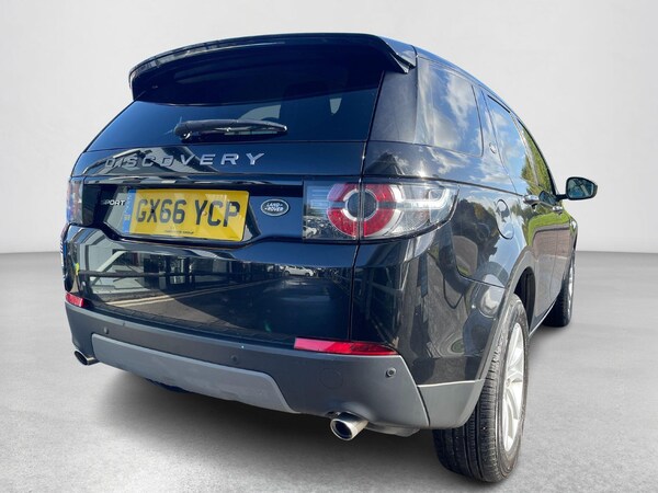 Used Land Rover Discovery Sport 2017 for sale - 75614035: Photo 31