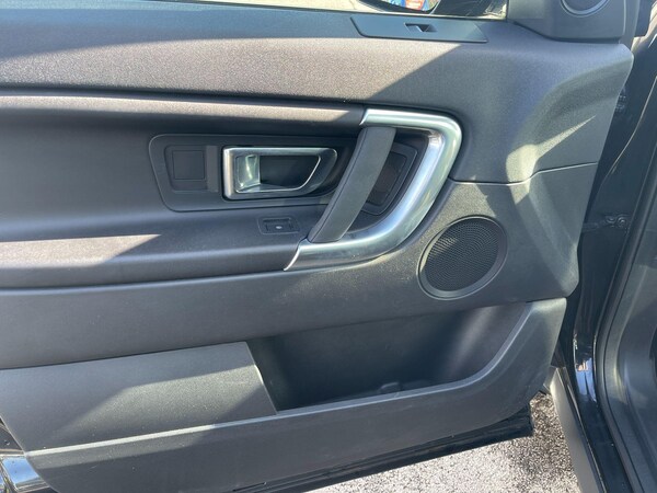 Used Land Rover Discovery Sport 2017 for sale - 75614035: Photo 57