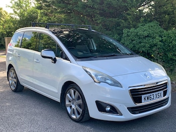 Used Peugeot 5008 2014 for sale - 77768025: Photo