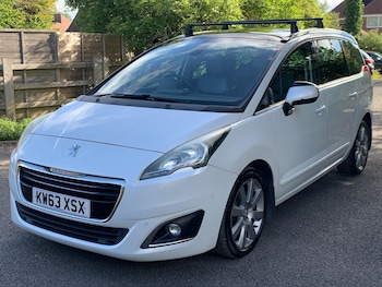 Used Peugeot 5008 2014 for sale - 77768025: Photo
