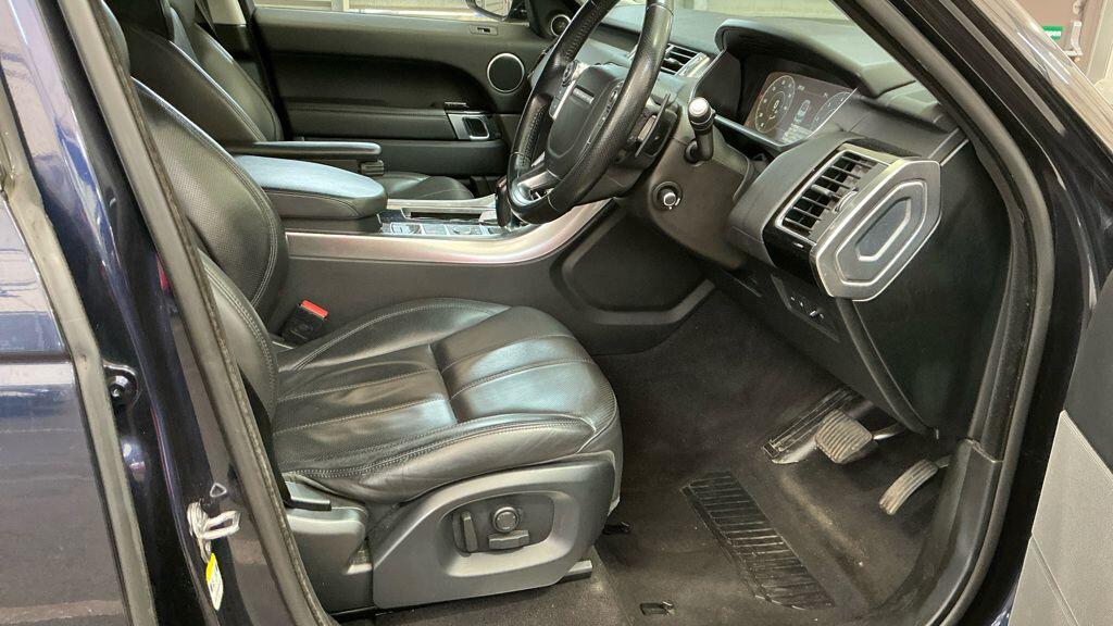 Used Land Rover Range Rover Sport 2017 for sale - 78047544: Photo 15