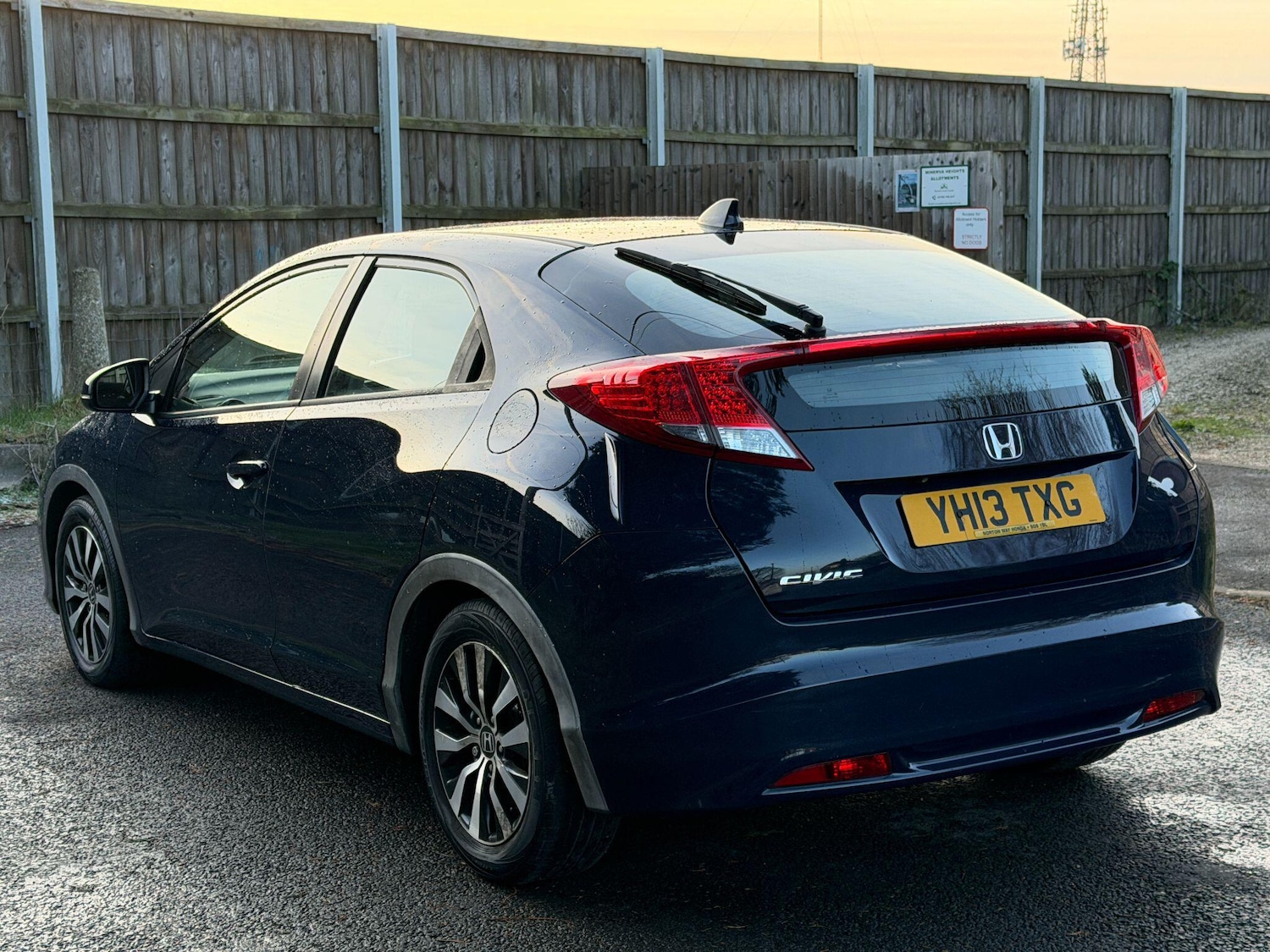 Used Honda Civic 2013 for sale - 76701733: Photo 4