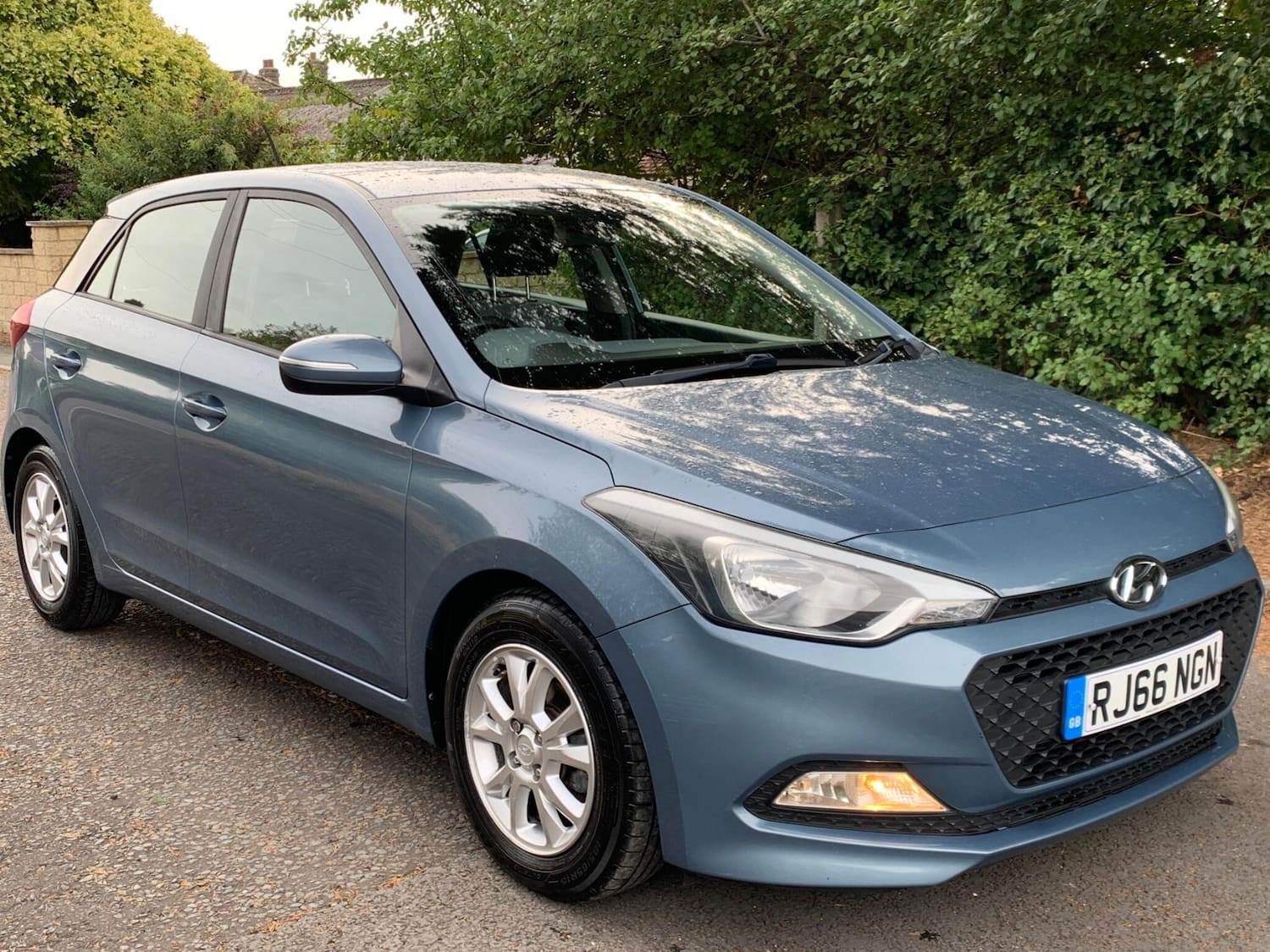Hyundai I20