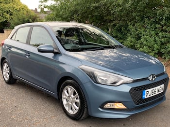 Used Hyundai i20 2016 for sale - 79680932: Photo