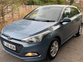 Used Hyundai i20 2016 for sale - 79680932: Photo