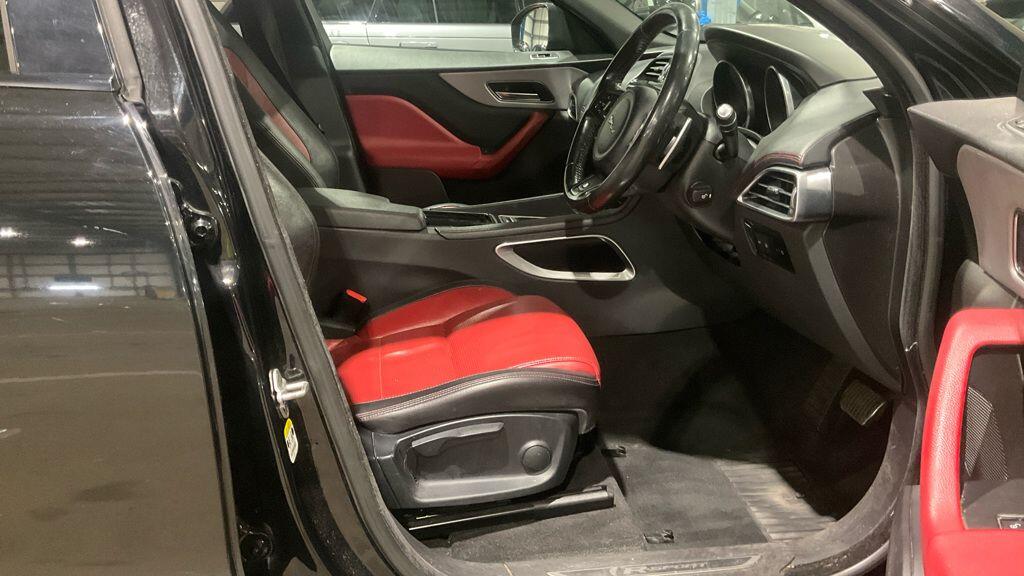 Used Jaguar F-Pace 2017 for sale - 76855763: Photo 14